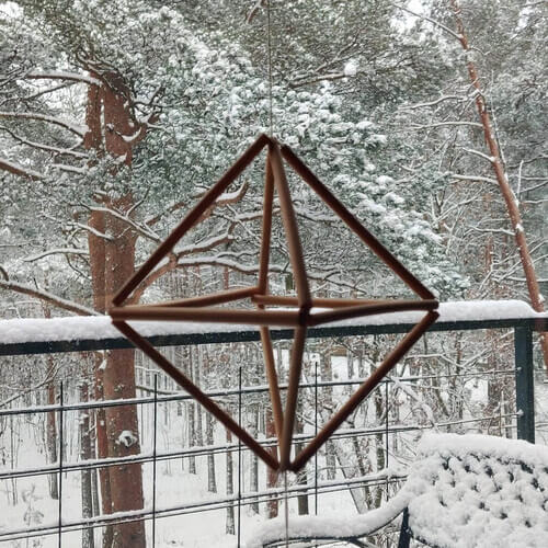 Jõulukroon on traditsionaalne jõulukaunistus Eestis